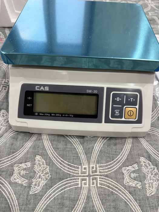 Продаю новые весы