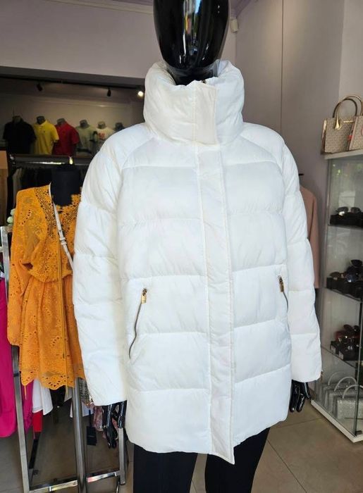 Ново бяло яке Pinko