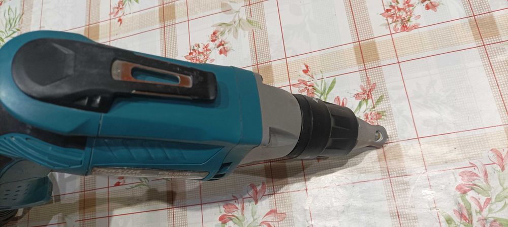 Makita FS6300R - 570W Електрически винтоверт