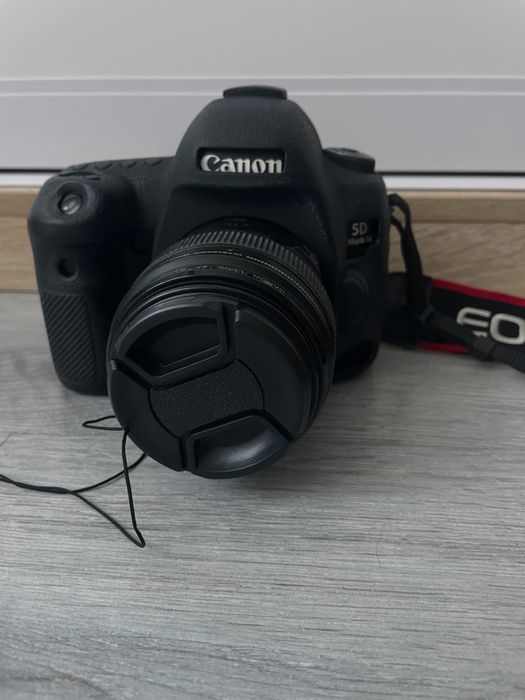 Фотоаппарат Canon 5d mark IV