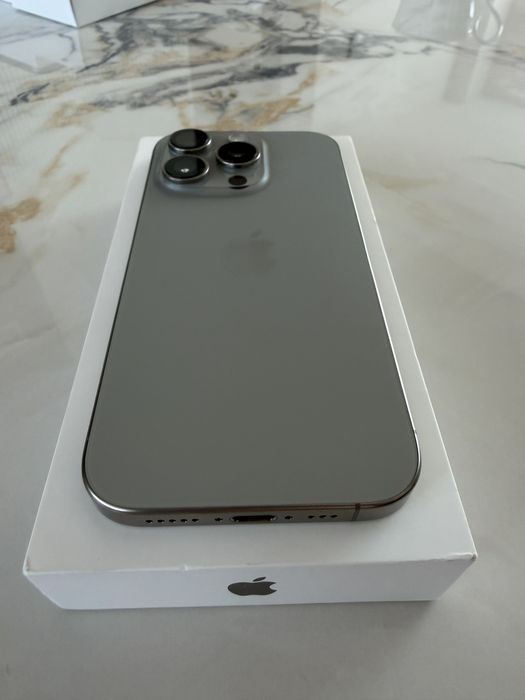 Iphone 16 Pro, 128GB (life battery 94%)