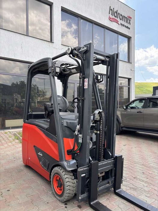 Electrostivuitor Linde E16H-02 – 3 roți Anul fabricației 2017