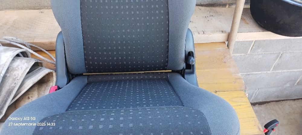 Scaun pentru Ford Galaxy, Volkswagen Sharan , Seat Alhambra .