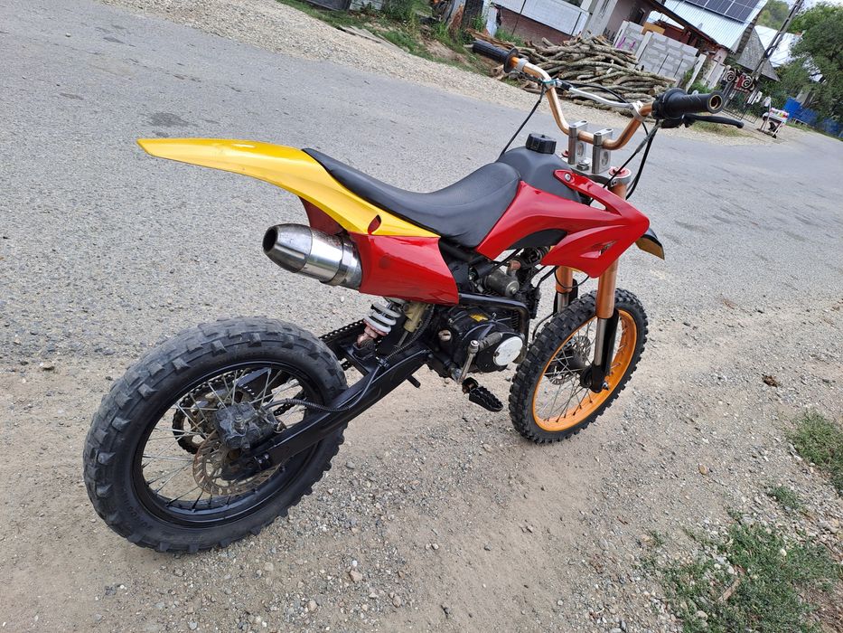Vând cross 125cc