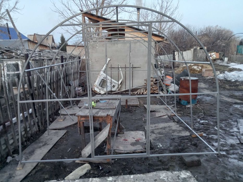 Продам каркас теплицы 4 на 3