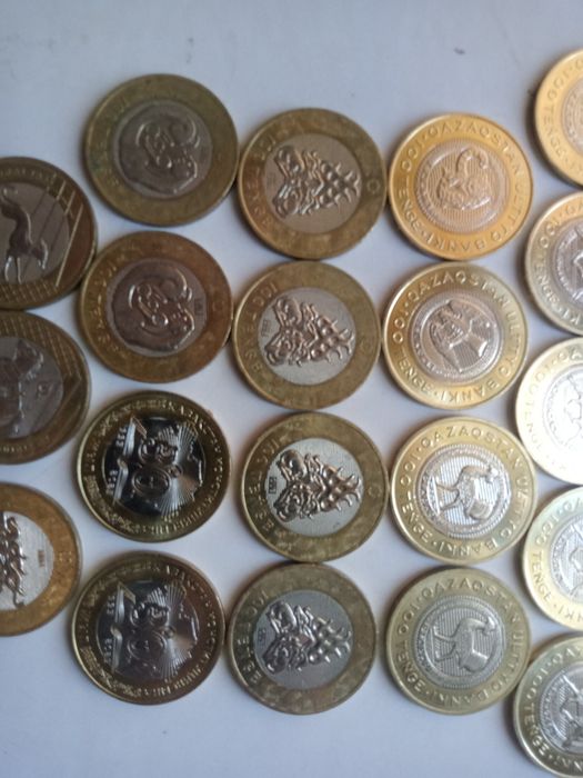 Продам монеты коллекционные