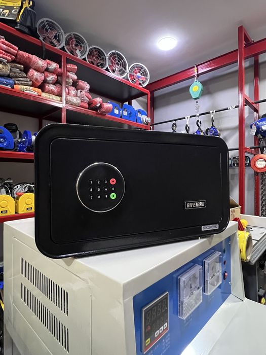 Сейф простой песок