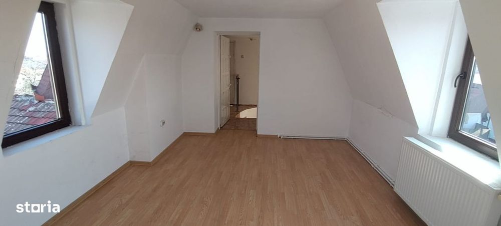 De vanzare spatiu birouri + comercial - ARAD