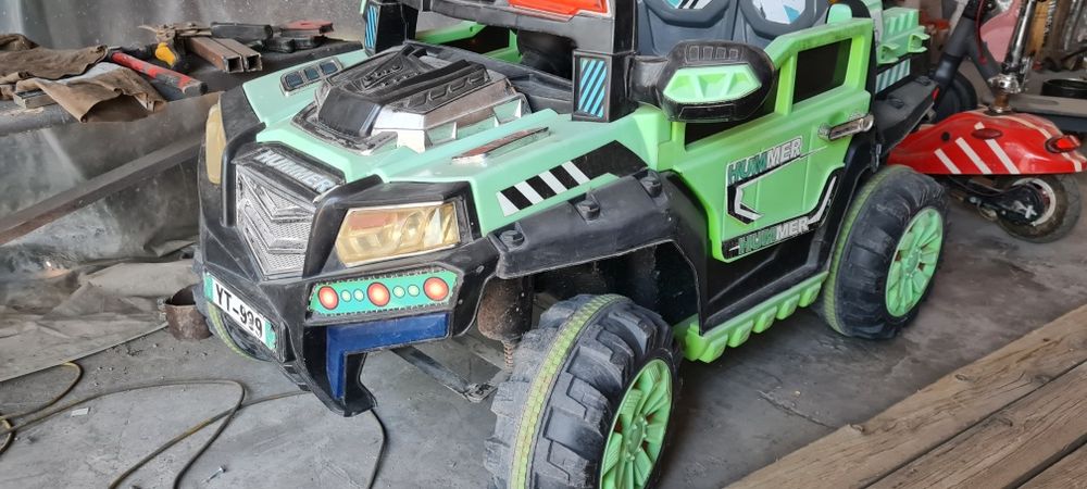 Продам детские машинки