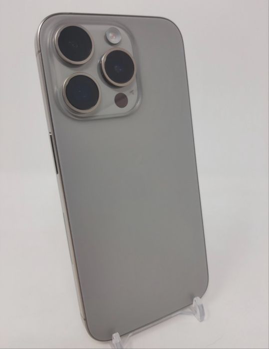 Vand iphone 15 pro !