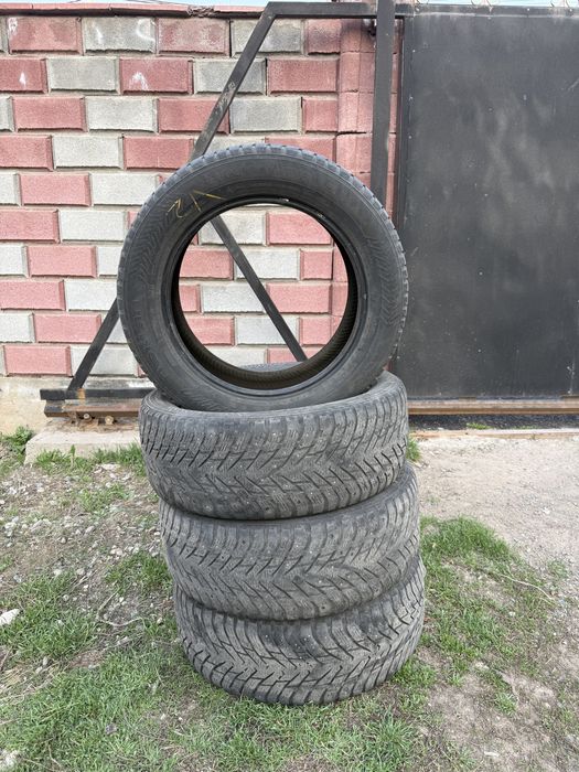 245/55/19 шины Зимние Б/у комплект