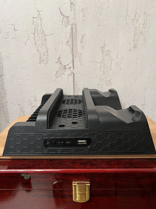 DOBE Playstation Multifunctional Cooling Station PS4