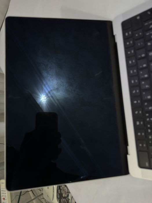 Macbook Pro 14 2023.