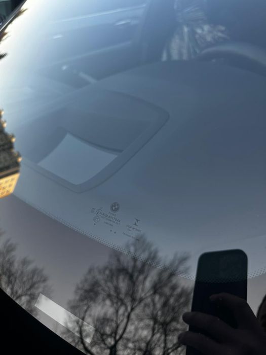 Лобовое стекло на BMW G05