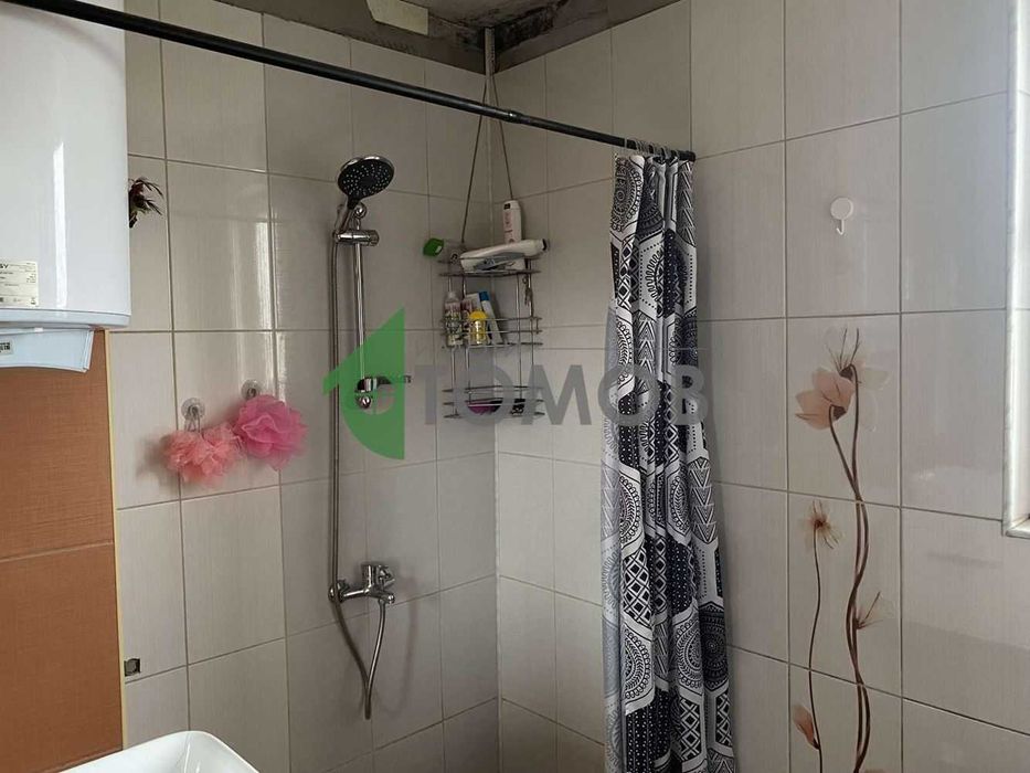 Продава се Четиристаен апартамент в Шумен, Куршум чешма - 100 кв.м за 1352 €/кв.м - Снимка #6