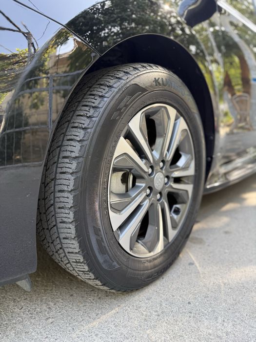 Kia Carnival Grand 2019 Avtomat karobka srochna sotiladi.