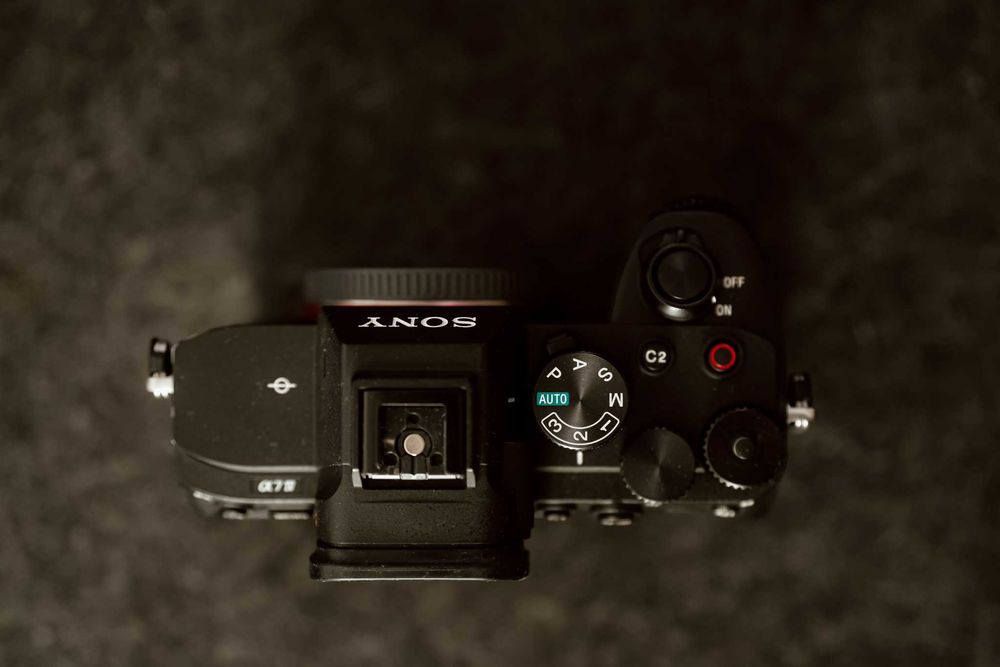 Sony A7 IV , 33MP, Full-Frame, Mirrorless, Body Only / 0 Cadre (Shutter Schimbat)