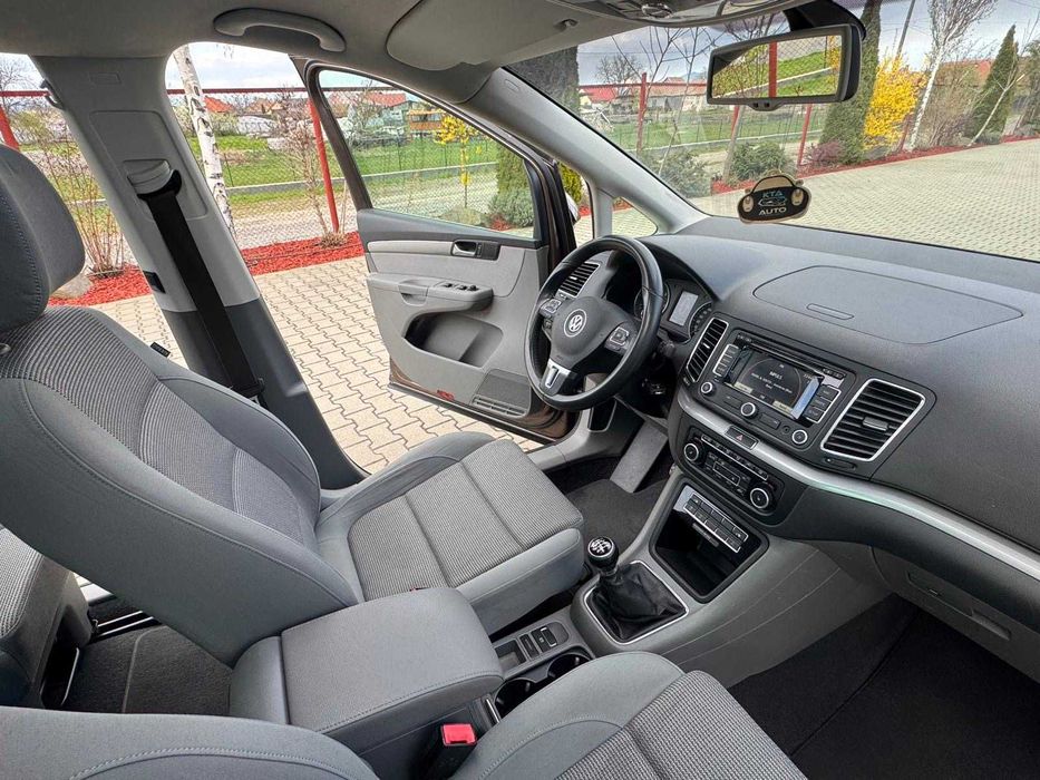 VW Sharan - 2011/08 - 2.0 TDI - Euro5  - ComfortLine - Cash sau RateFixe - diesel - Euro 5