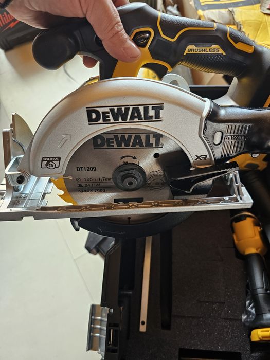 Set scule dewalt 18v brushless