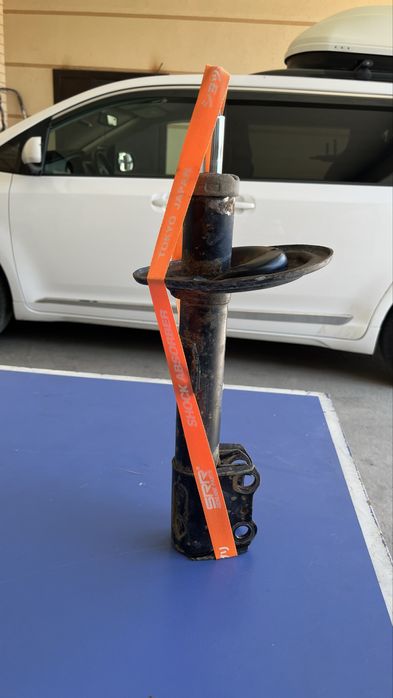 Амортизатор для Toyota sienna