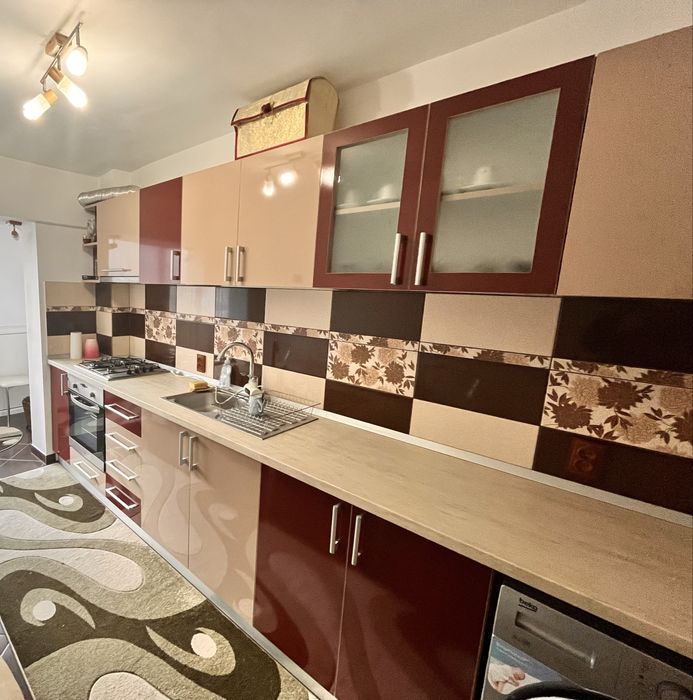 Apartament 3 camere,decomandat