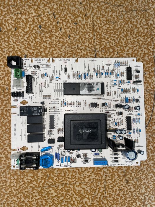 Placa de baza centrala ariston uno