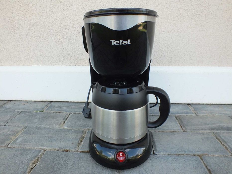 Cafetiera Tefal CI440, 0,6L, 600W, negru argintiu.