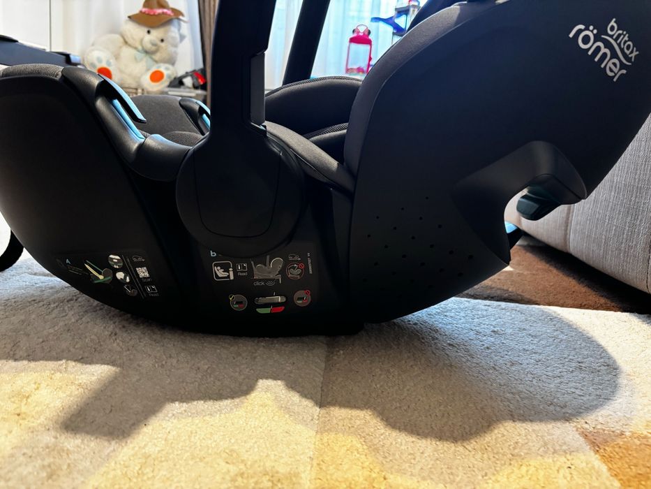 Scoică auto nouă Britax Romer Baby Safe Pro