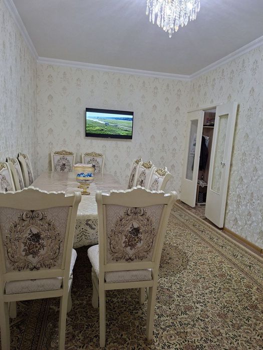 Продаётся  квартира 1-комн квартира.  Дустлик 1, Янги Хает