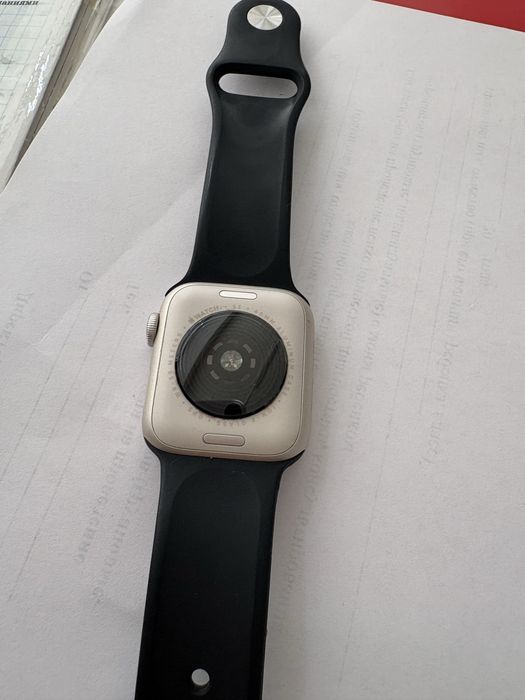 Продам эпл воч se 2