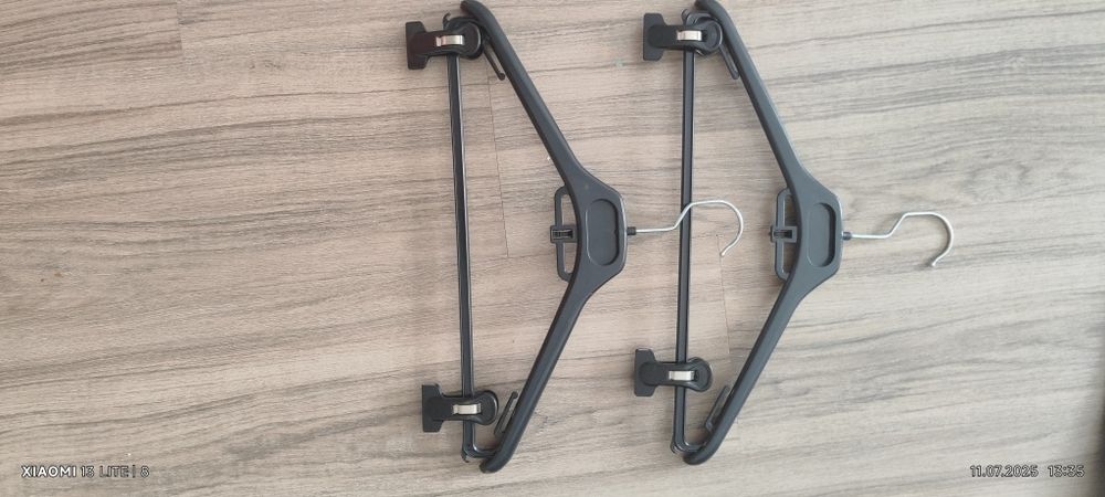 Вешалки для одежды