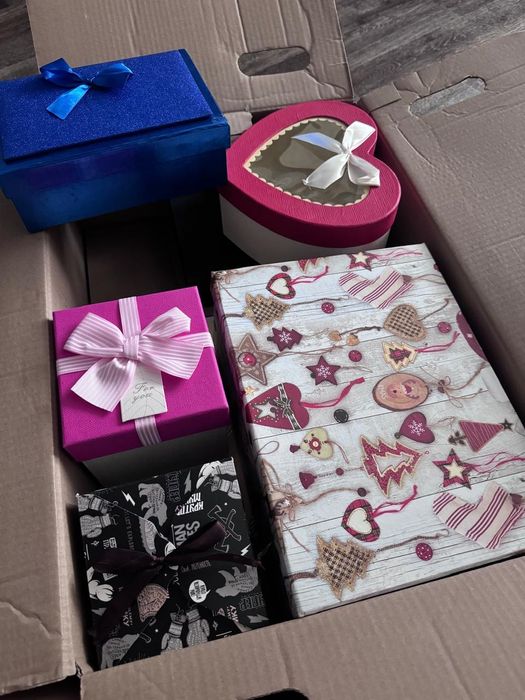 Подарочные коробки