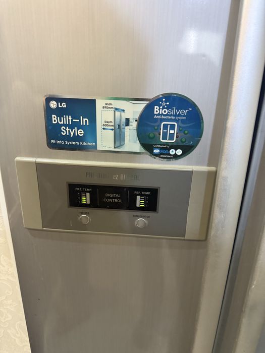 Продам холодильник