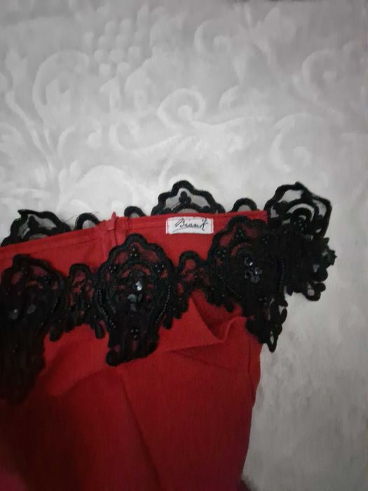 Rochie rosie de seara