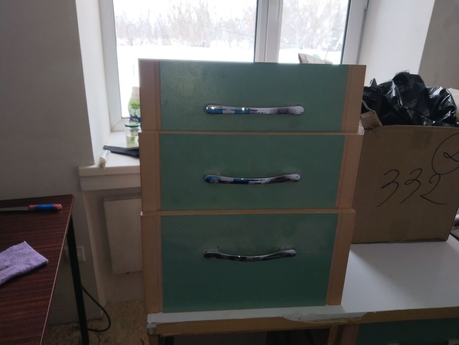 Продам недорого кухонный гарнитур