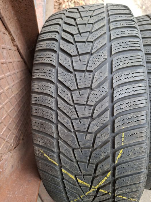 Продам шины. 225/45/18 ханкук