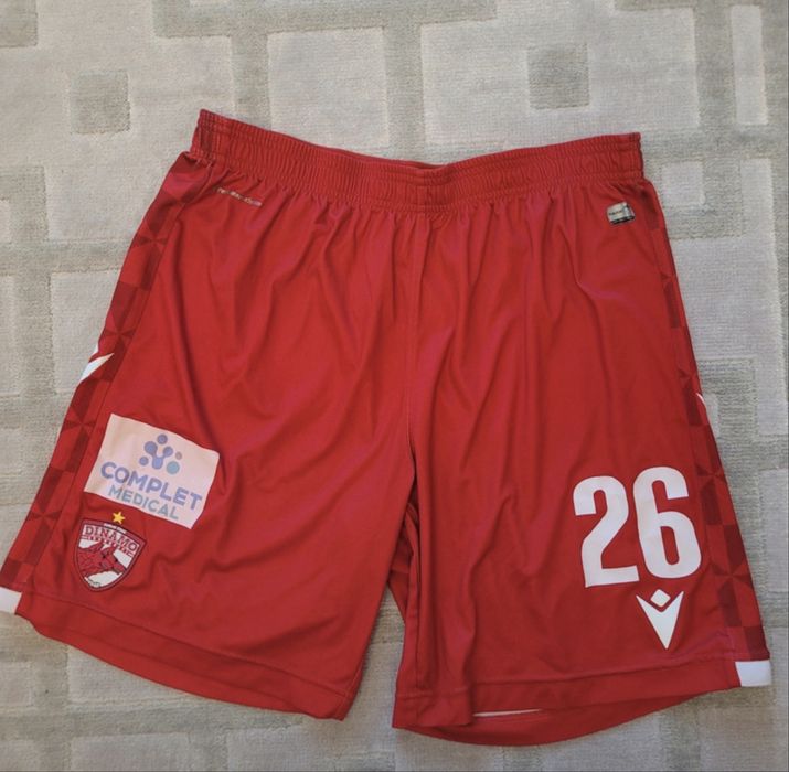 Pantaloni scurti sort Macron FC Dinamo Bucuresti marimea L