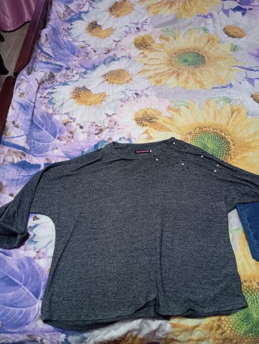 Продам женские вещи.