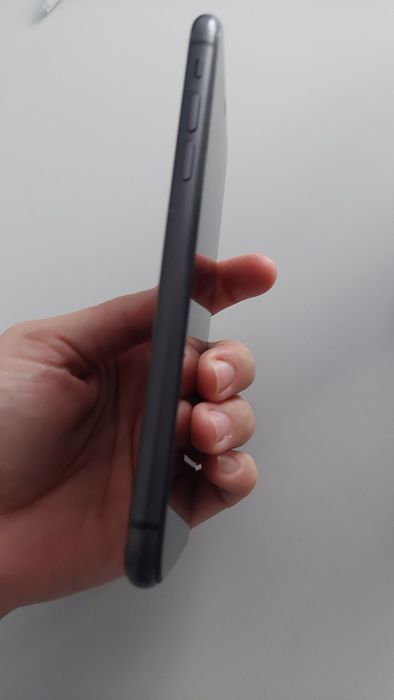 Vand  telefon iphone 11