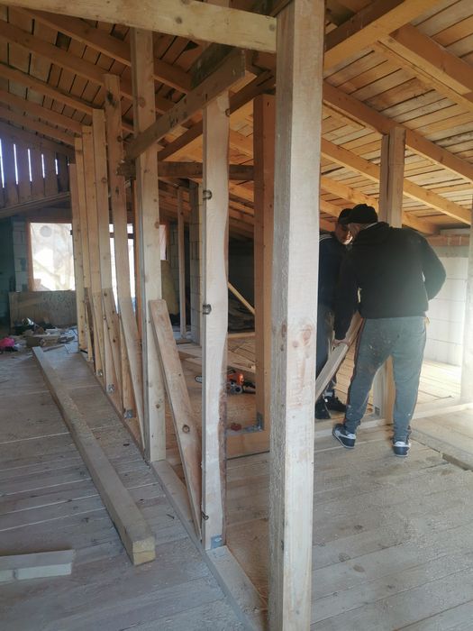 Executam lucrări de construcții