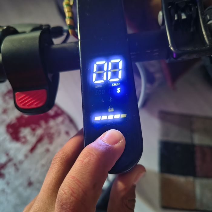 Vand trotineta electrica RCB