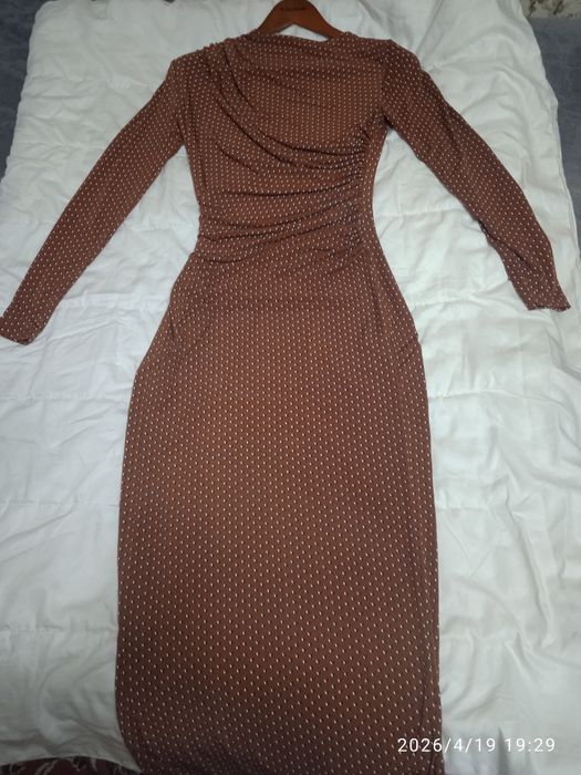 Два платья ,в пол  материал холодок