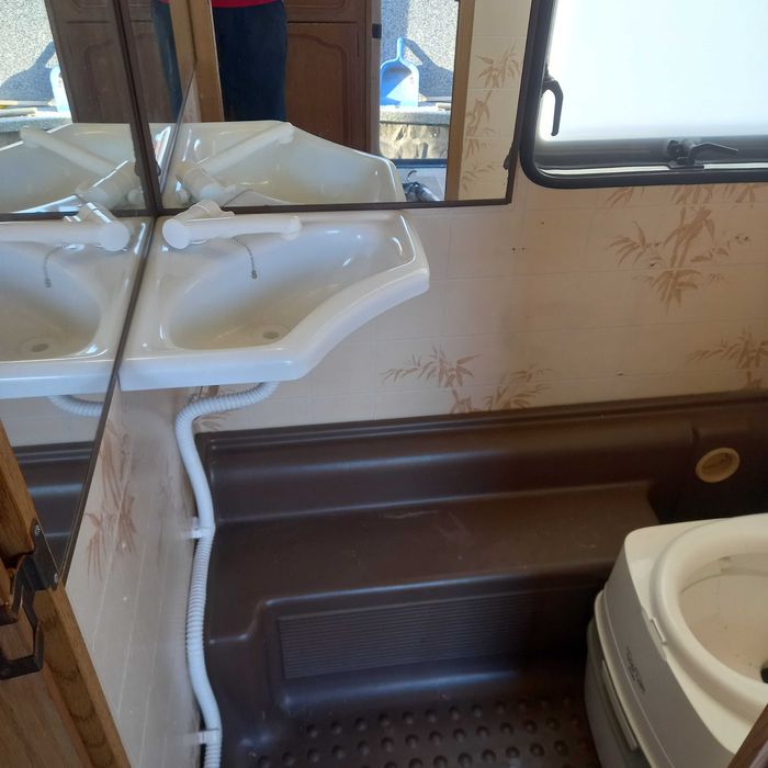 Rulotă cu panou solar