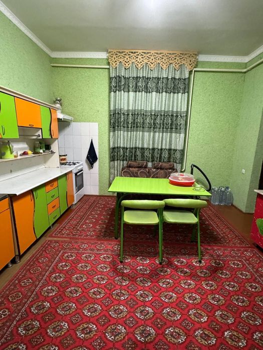 Намунали уй сотилади