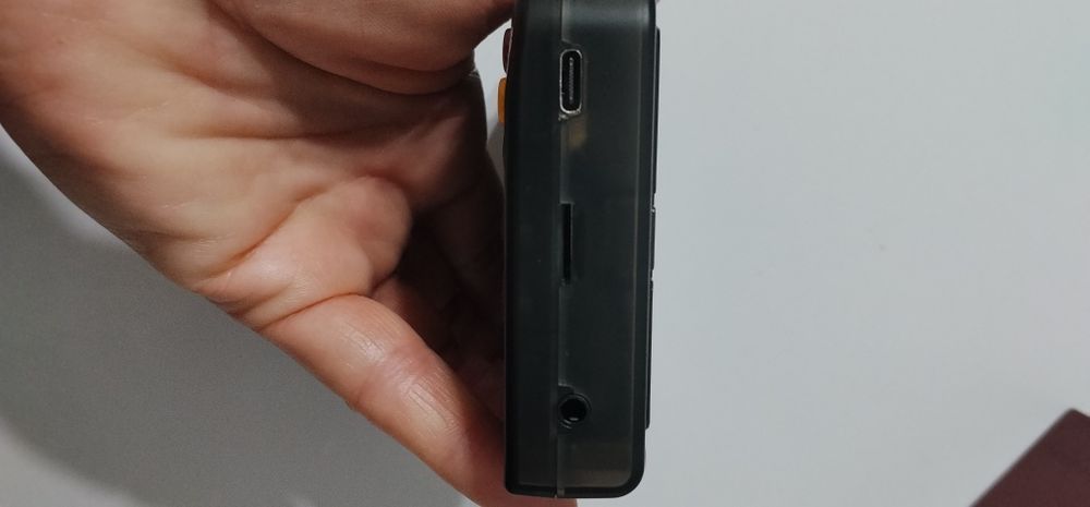 Продам игровую консоль Miyoo Mini +