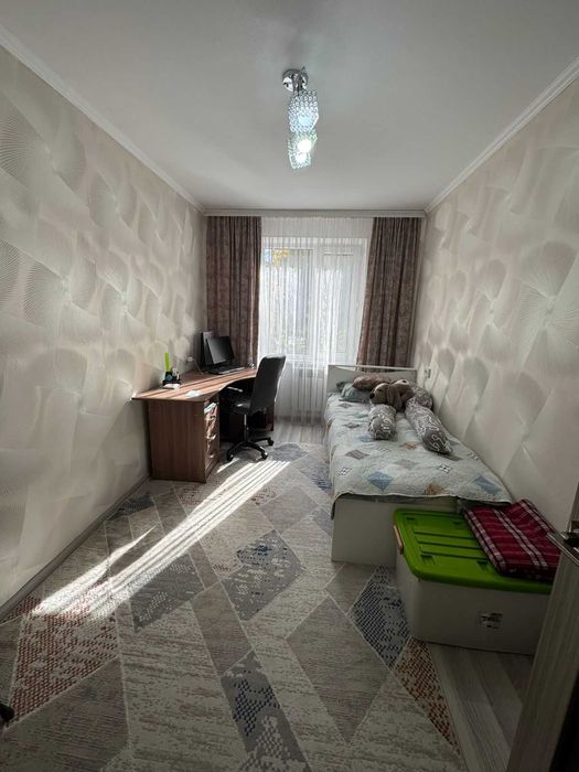 продается 3 комн кв р-н Ремзавод