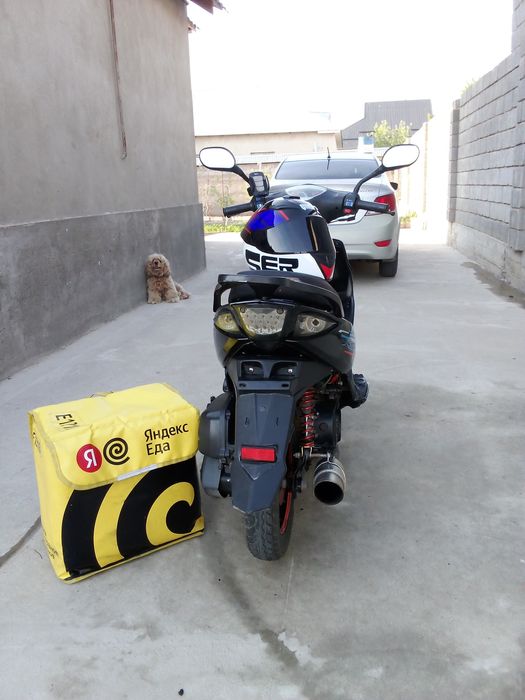 Продам скутер китай