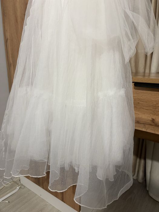 Бальное, белое платье для девочки