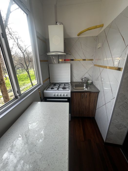 Chilonzor 16kv sotiladi