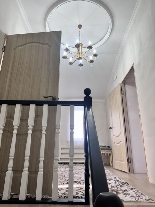 Продам 2 уровневый дом